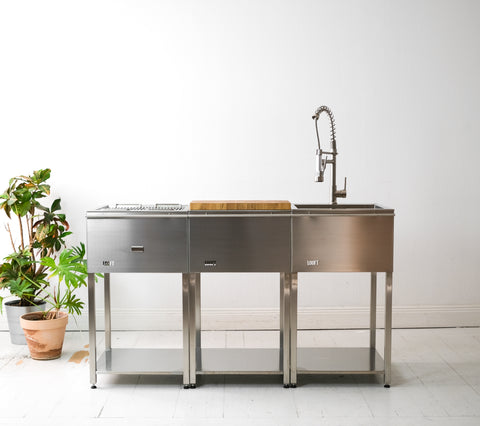 Outdoor Kitchen