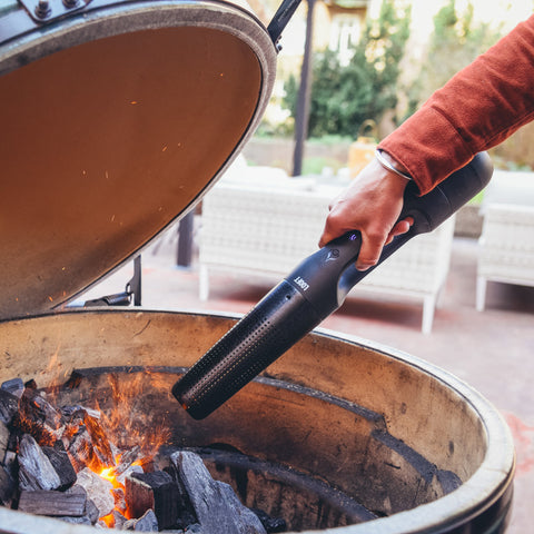 Looft Air Lighter X lighting a big green egg